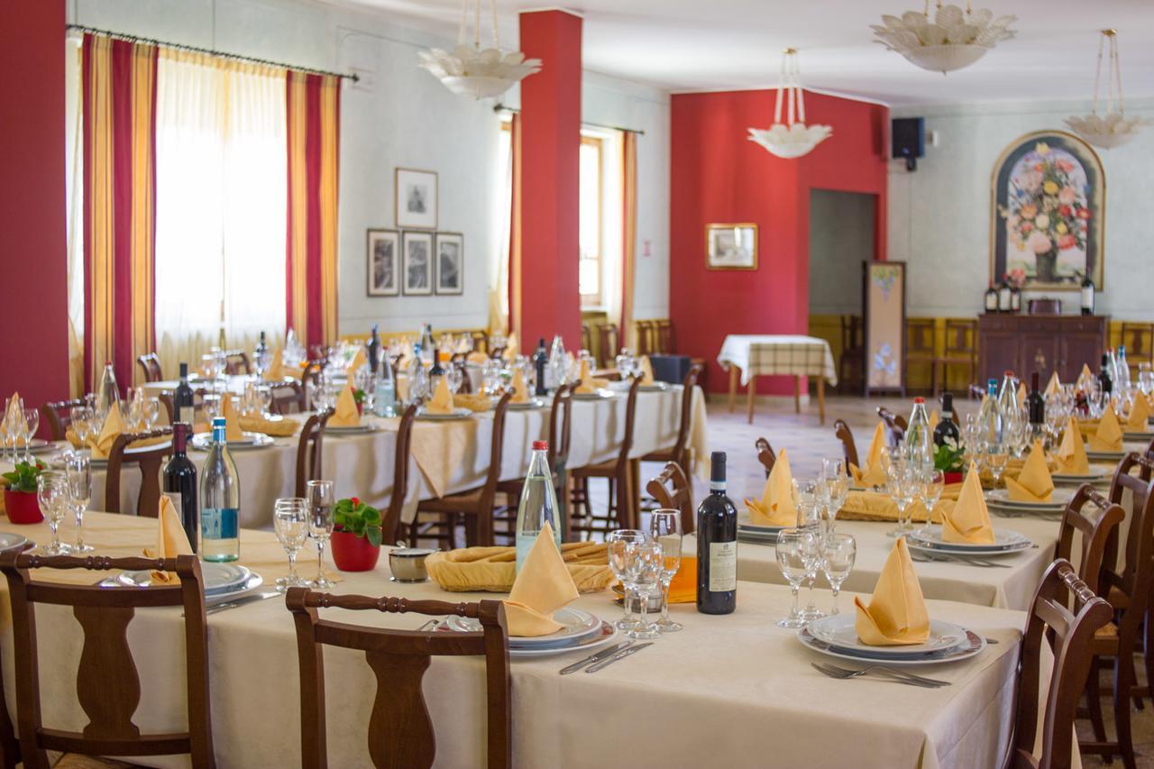Отель Ristorante Buasca Куорнье Экстерьер фото