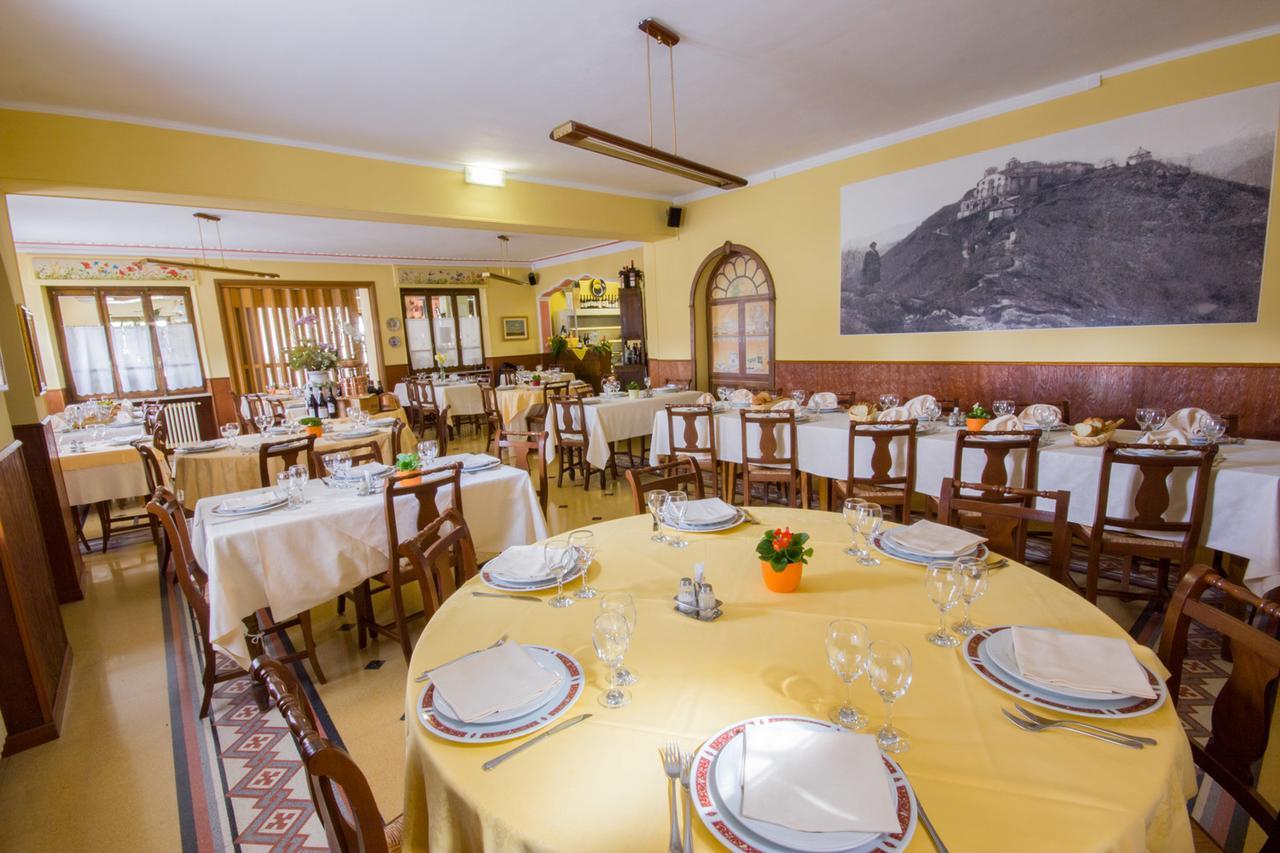 Отель Ristorante Buasca Куорнье Экстерьер фото